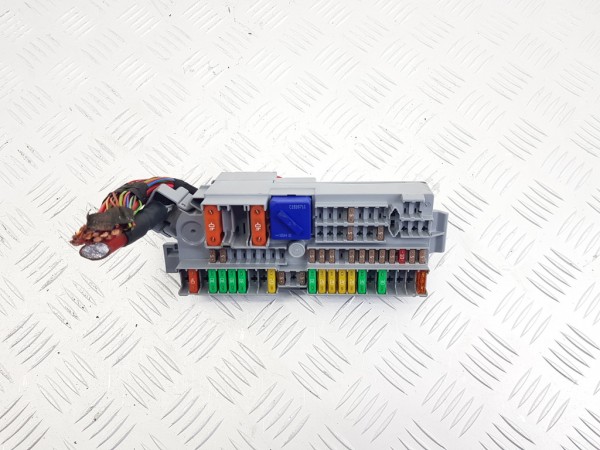 Блок предохранителей bmw 5 g30/g31