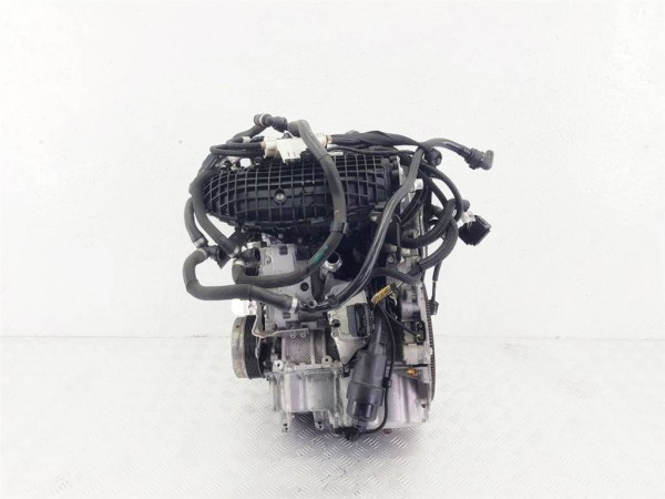 Двигатель bmw i8