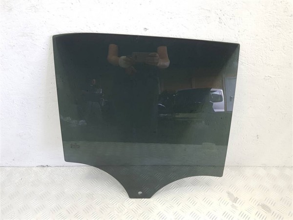 Стекло двери задней правой mercedes gle w167