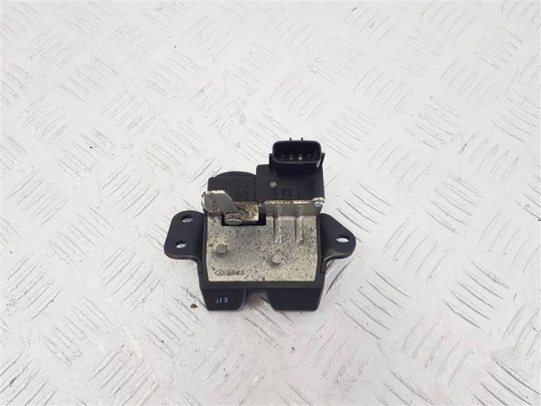 Замок багажника kia carens