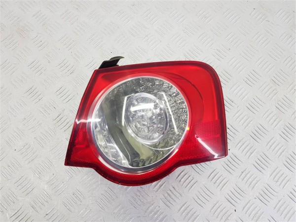 Фонарь задний правый volkswagen passat
