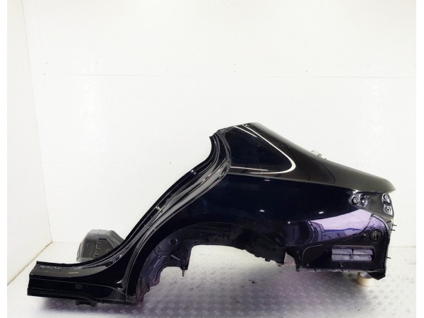 Крыло заднее левое mercedes e w214