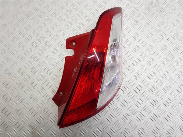 Фонарь задний правый suzuki swift
