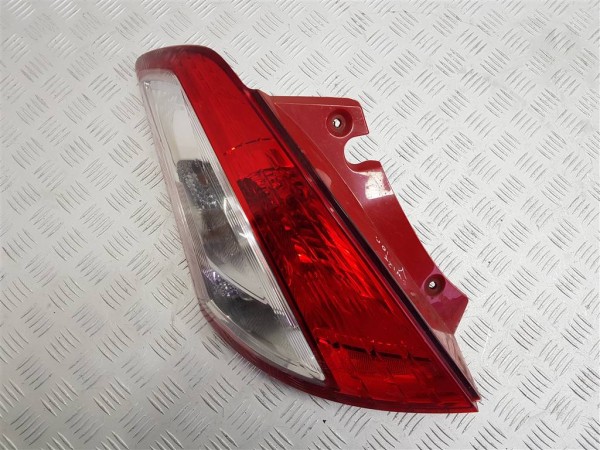 Фонарь задний левый suzuki swift