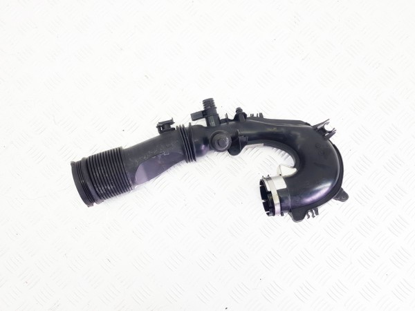 Патрубок воздушного фильтра mercedes gla x156