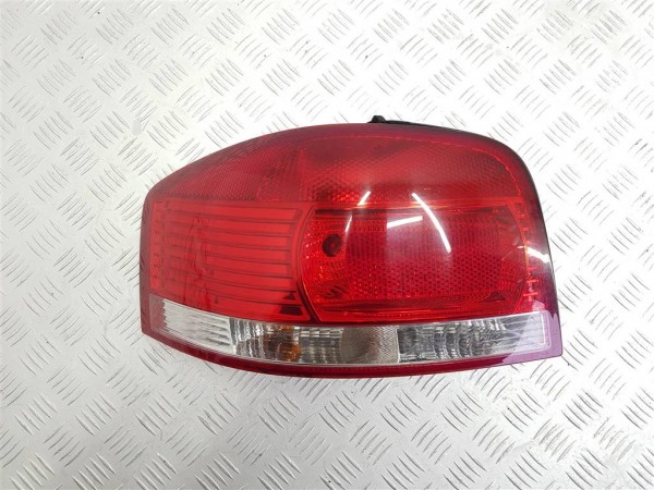 Фонарь задний левый audi a3