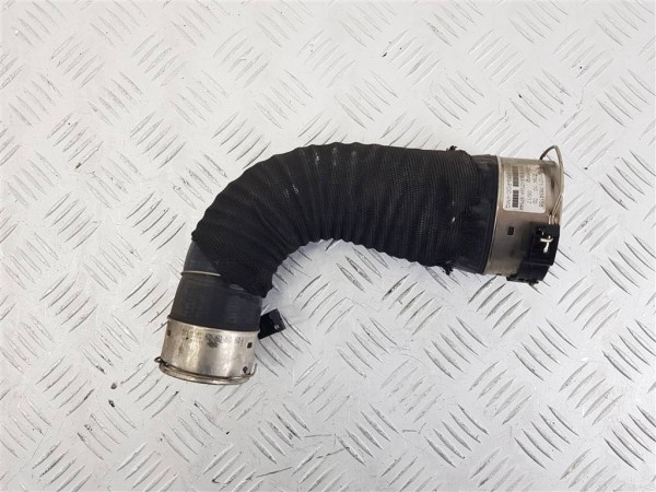 Патрубок интеркулера bmw i8