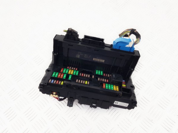 Блок предохранителей bmw 6 f06/f12/f13