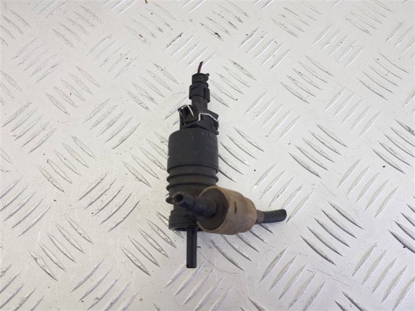 Насос (моторчик) омывателя стекла opel astra h