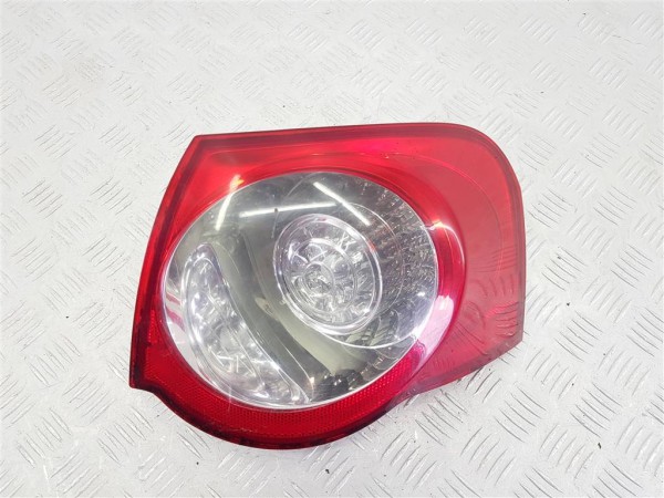 Фонарь задний правый volkswagen passat