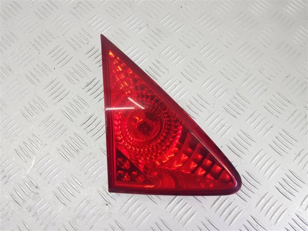 Фонарь крышки багажника левый peugeot 3008