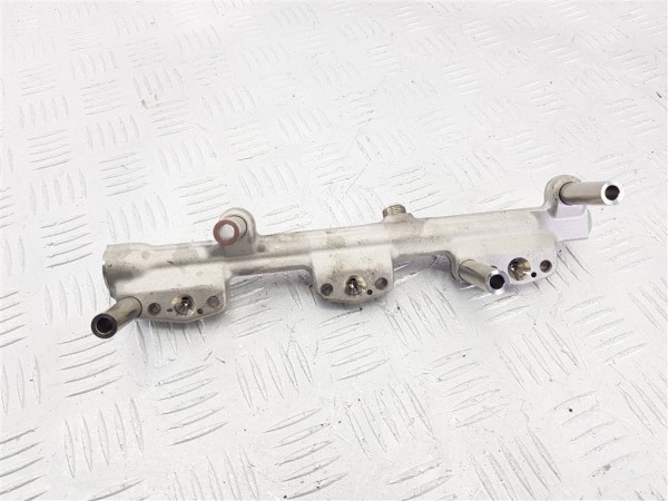 Топливная рампа bmw x7 g07