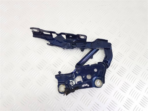 Петля капота правая bmw 6 g32