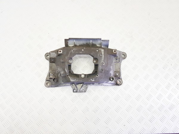 Кронштейн КПП porsche macan