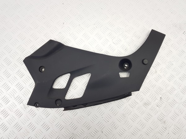 Пластик моторного отсека bmw 5 g30/g31