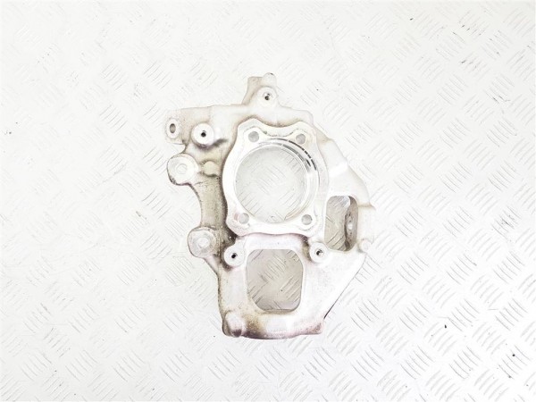 Кулак задний левый mercedes gle w167