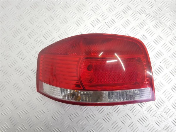Фонарь задний левый audi a3