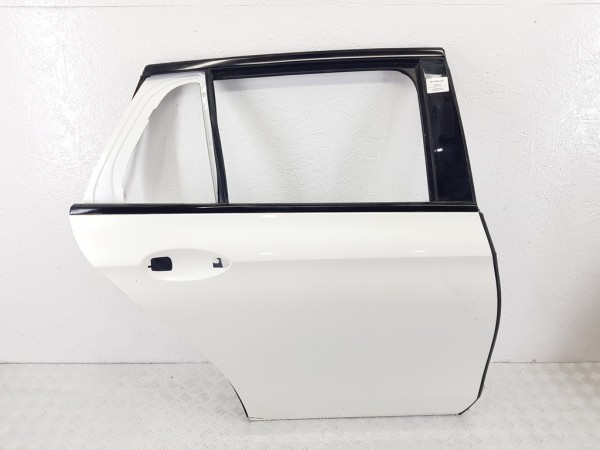 Дверь задняя правая mercedes e w213