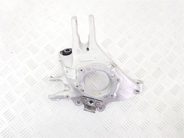 Кулак задний правый bmw m2 f87