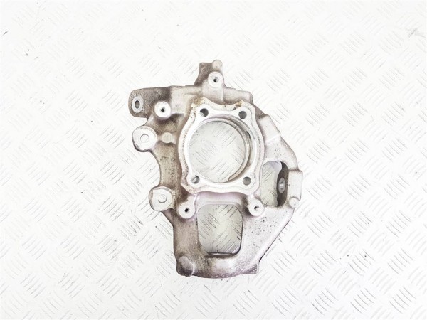 Кулак задний левый mercedes gle w167