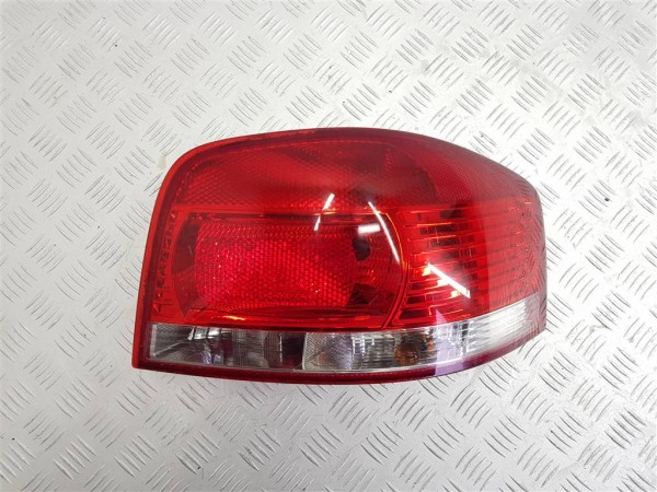 Фонарь задний правый audi a3