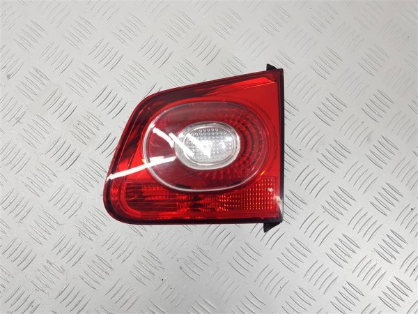 Фонарь крышки багажника правый volkswagen tiguan