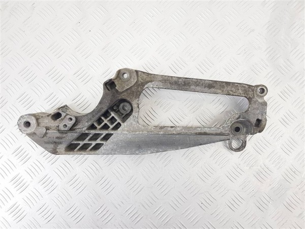 Кронштейн двигателя bmw i8