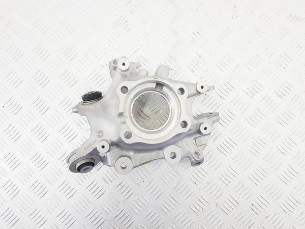 Кулак задний правый bmw 4 g22/g23