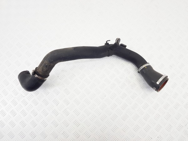 Патрубок интеркулера kia stinger