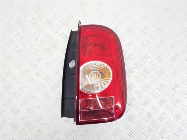 Фонарь задний правый renault duster