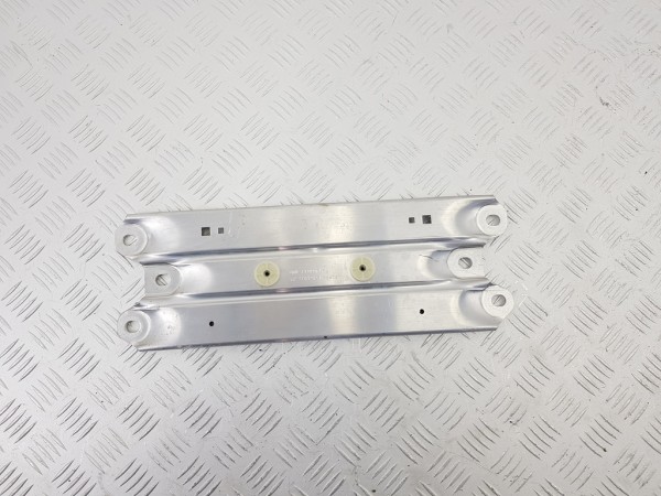 Кронштейн bmw x6 g06