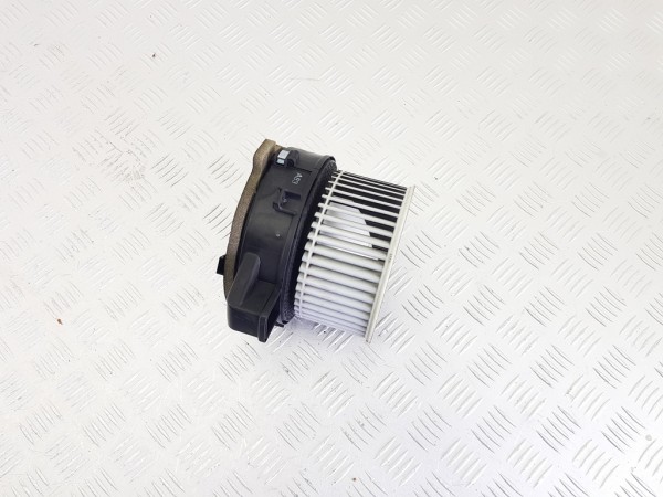 Моторчик печки bmw 5 g30/g31