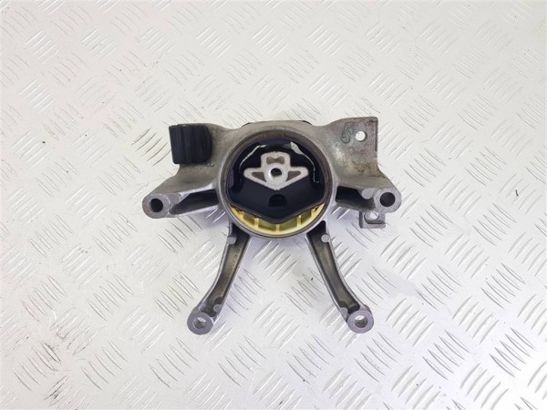 Подушка крепления КПП bmw 6 g32