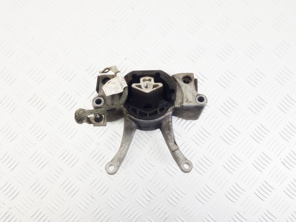 Подушка крепления КПП bmw 5 g30/g31