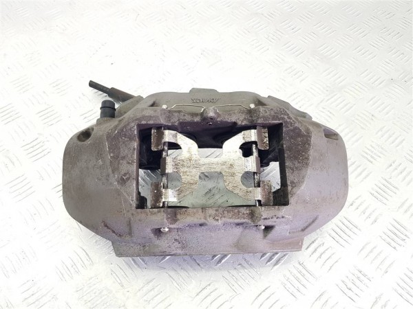 Суппорт передний левый mercedes glc x253