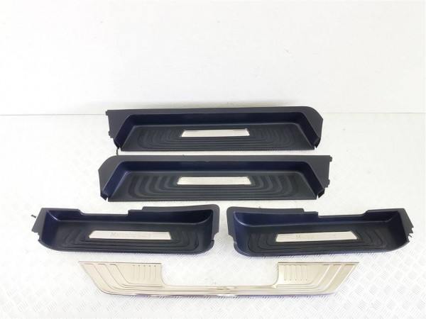 Накладка на порог mercedes v w447