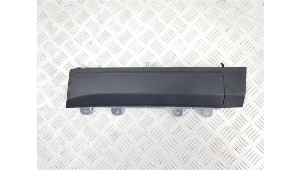 Подушка безопасности коленная mercedes gla x156