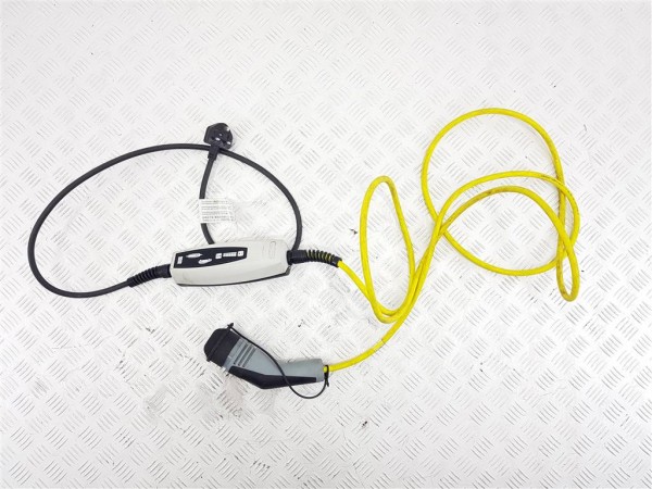 Зарядное устройство (кабель зарядный) bmw i8