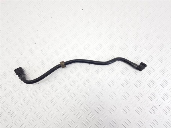 Патрубок расширительного бачка mercedes gle w167