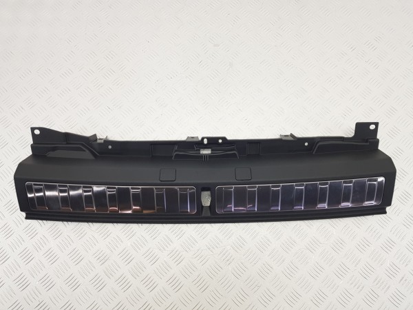 Накладка внутренняя на заднюю панель кузова (багажника) bmw x6 g06