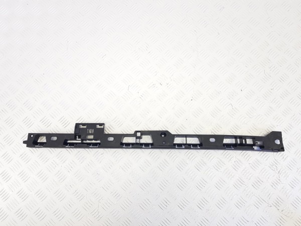 Кронштейн крепления порога porsche macan