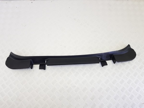 Накладка (молдинг) крышки багажника mercedes glc x253