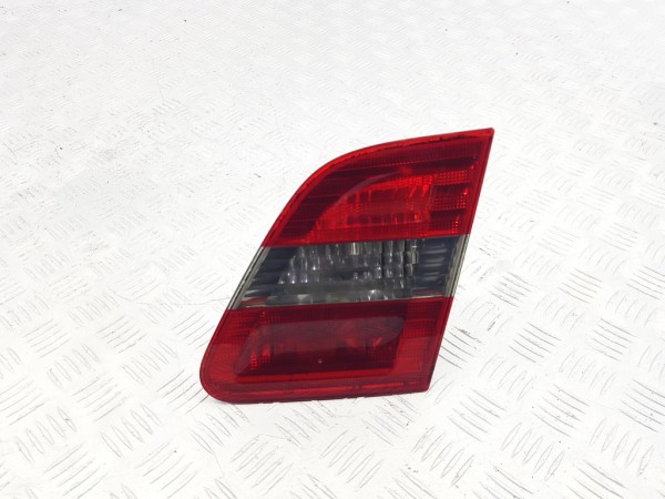 Фонарь крышки багажника правый mercedes b w245