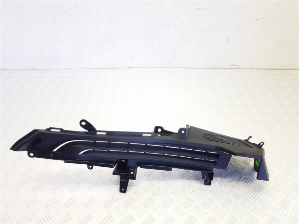 Направляющая шторки багажника (салазки) bmw x5 g05