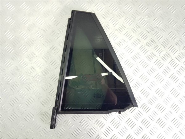 Стекло двери задней левой mercedes glc x253