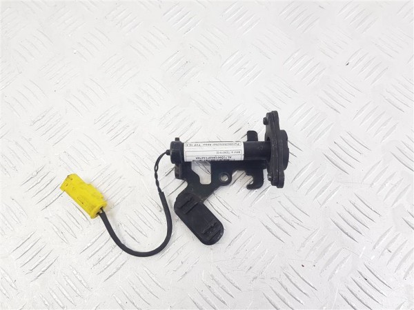 Пиропатрон петли капота bmw x5 f15