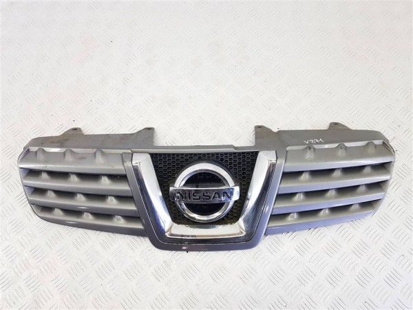 Решетка радиатора nissan qashqai