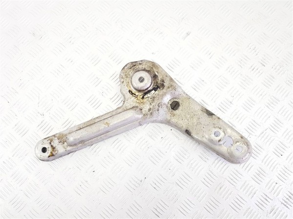 Кронштейн подрамника bmw x7 g07