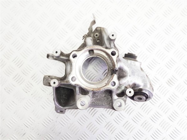 Кулак задний левый bmw x5 g05