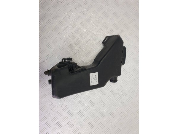 Бачок омывателя mercedes c w205